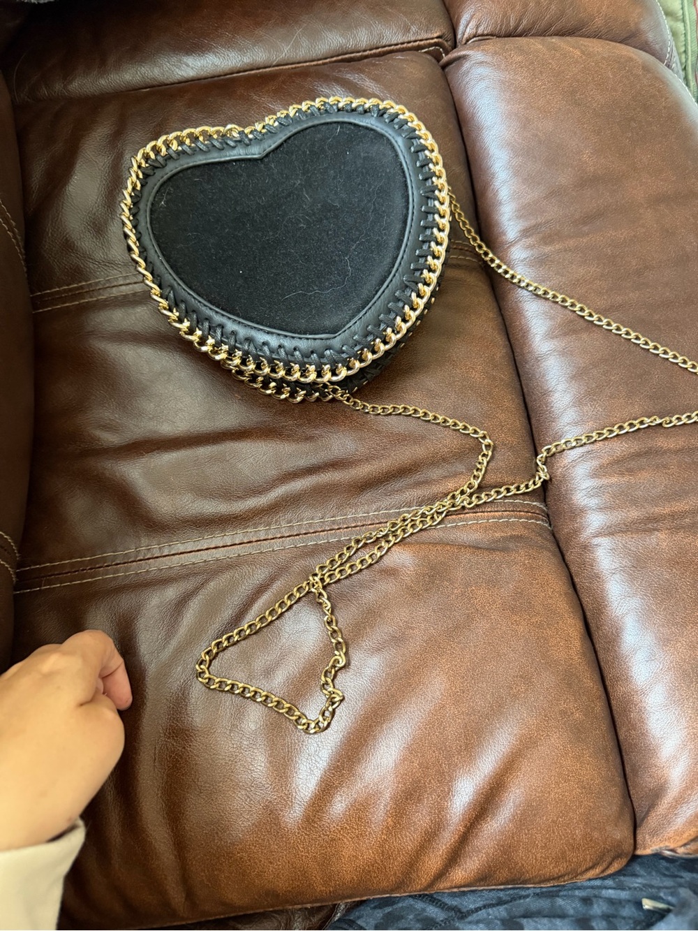 Black Heart-Shaped Crossbody Bag with Gold Chain